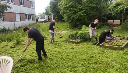 Bonsoir à toutes et tous ! 👋 Un grand bravo aux jeunes de l'Unité d'Accueil des Adolescents de Tomb (...)